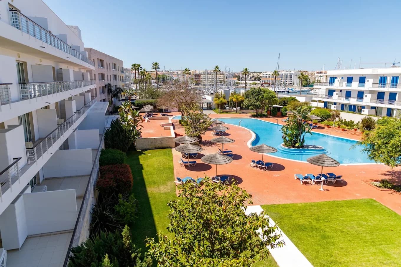 Marina Club