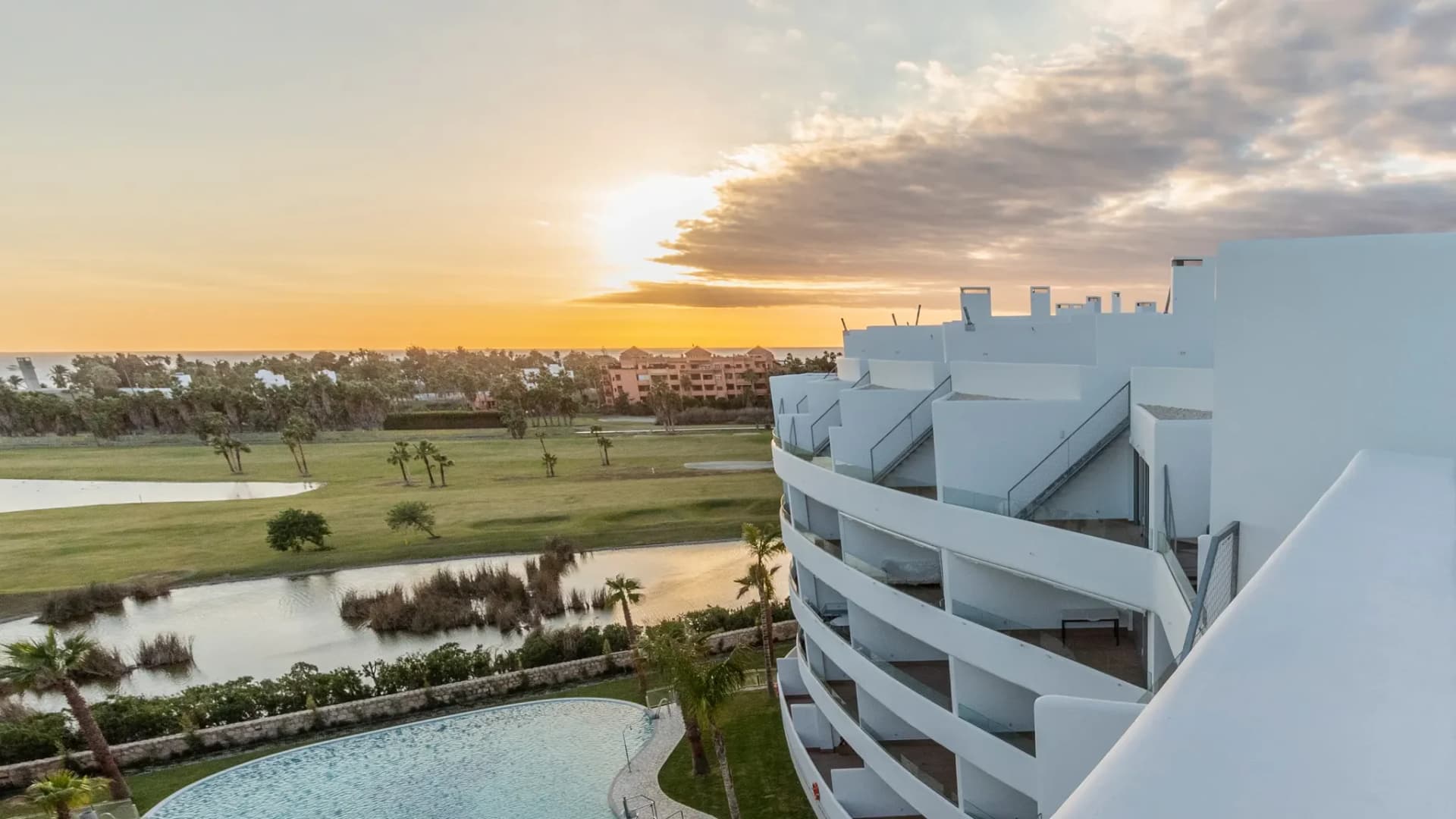 Los Moriscos Apartments