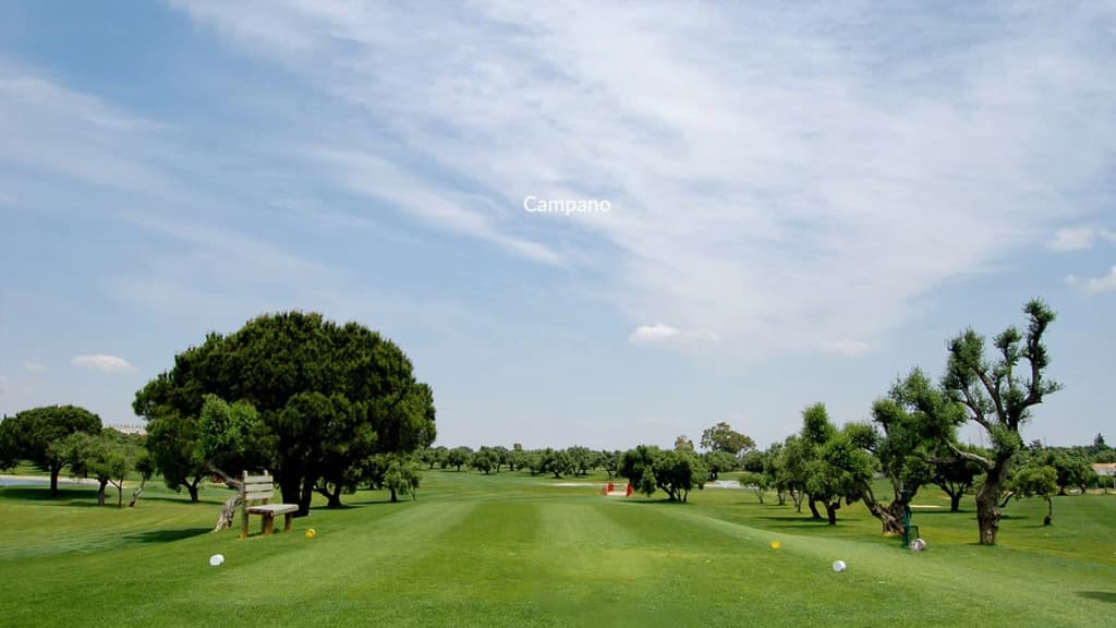 The golf courses in the Cádiz area