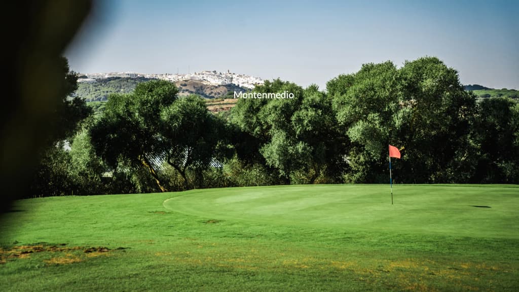 The golf courses in the Cádiz area